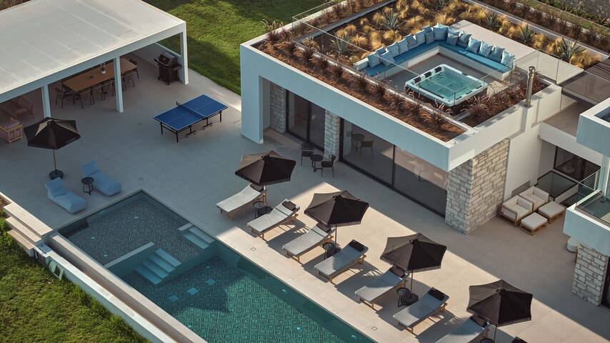 Gavras Exclusive Villa I, 2 Pools, Gym & SeaViews gallery image 4