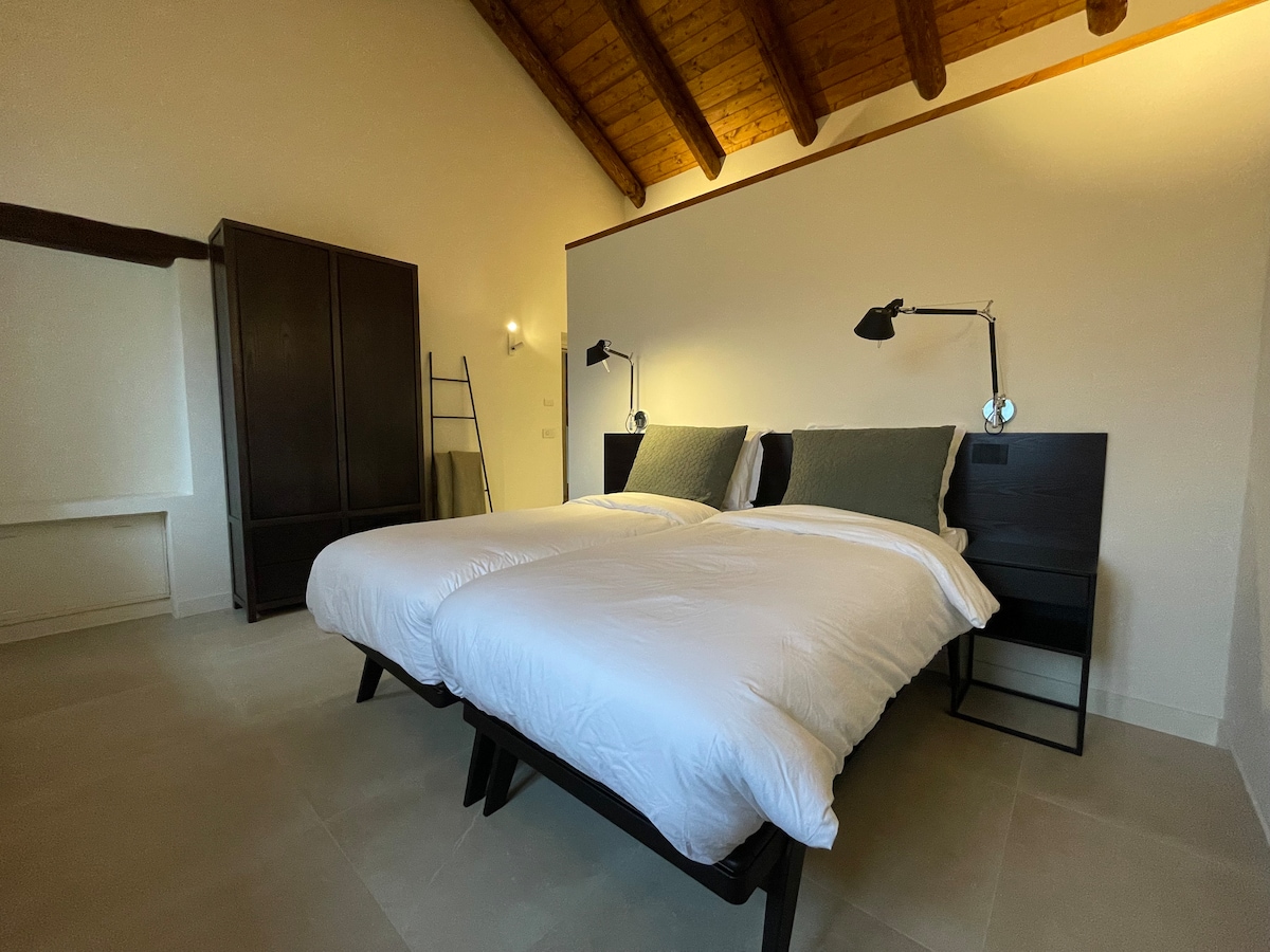 საძინებელი 4