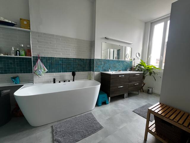 Grande maison familiale et calme en coeur de ville gallery image 5