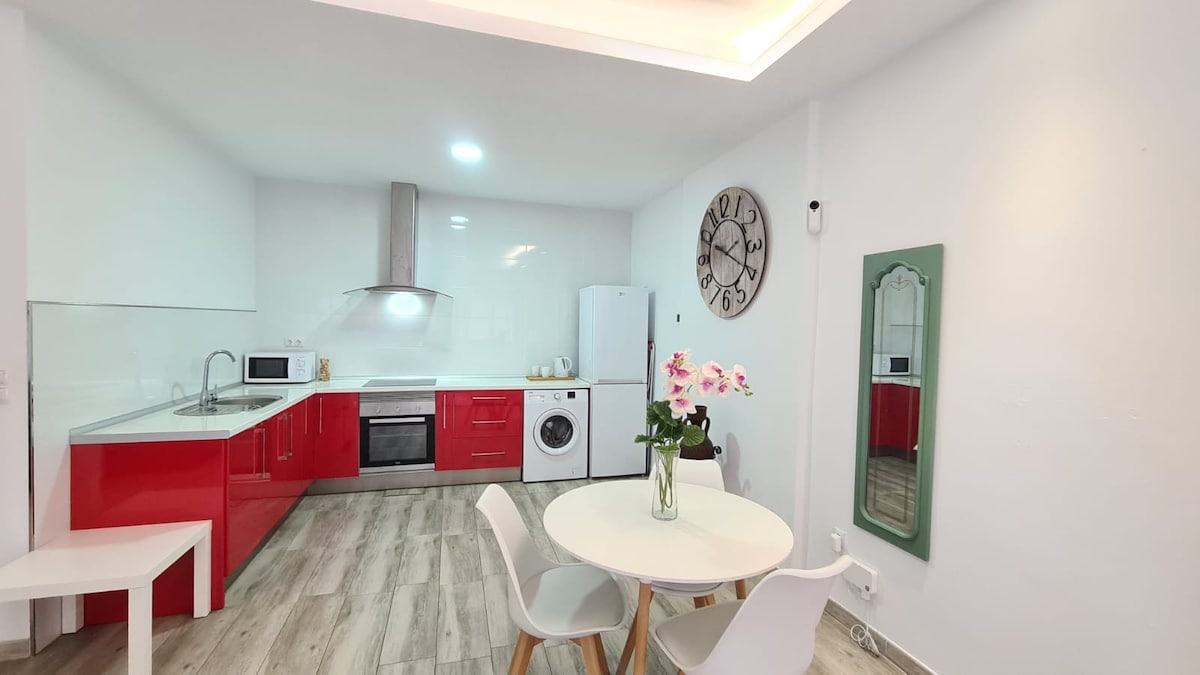 Successful Airbnb property: Beautiful Molinillo Studio in El Molinillo