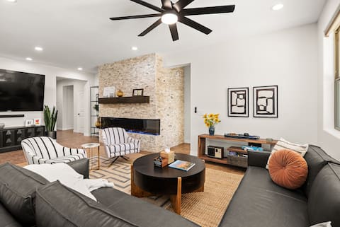 Top performing Airbnb: Stylish Sedona Home–Hot Tub, E-Bikes & Play Area in Sedona