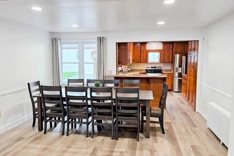 Bird In Hand Farmette 4 bedrooms, 1-1/2 bath