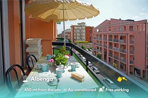 Top Airbnb: [450 meters from the sea and Parking] Relaxation for Six in Albenga