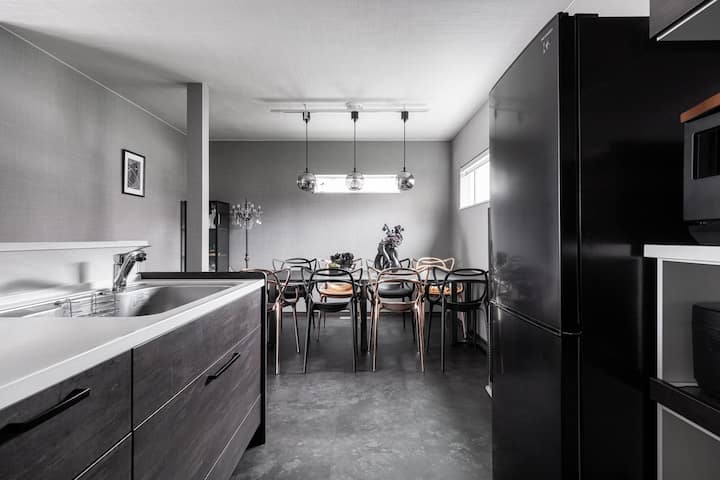 The Serenity【on-site parking for 3 cars / 106㎡ 】