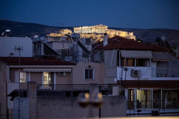 Thissio Skyline Bliss gallery image 3