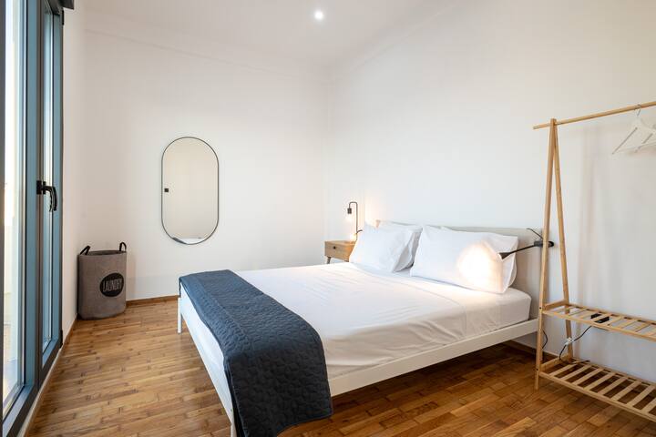 Thissio Skyline Bliss gallery image 5