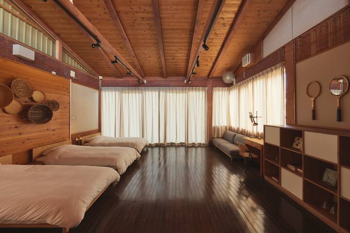 Otaki, Isumi Districtの【MUJIBASE】B棟room6 小学校を無印良品がリノベーションしたお部屋, Chiba, 日本 - Airbnb Otaki, Isumi Districtの【MUJIBASE】B棟room6 小学校を無印良品がリノベーションしたお部屋, Chiba, 日本 - Airbnb