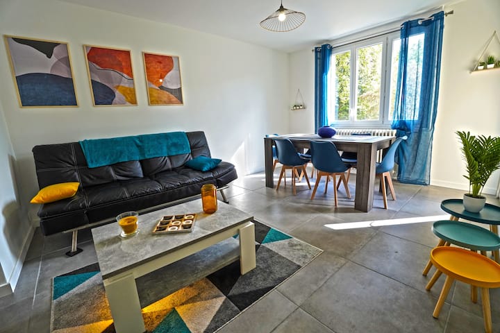 Cosy Et Urbain En Plein Centre Ville - Dardilly