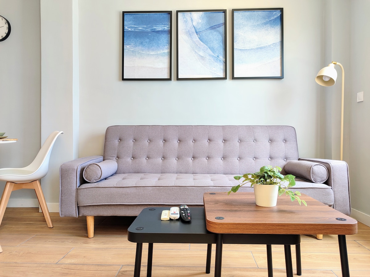 Airbnb con mejor rendimiento: Lovely apartment on the 1st line with a pool en El Campello