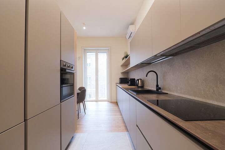 Luxury Missori Apartment III gallery image 4