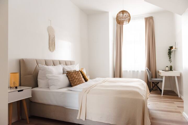 The Grand Berlin – Group & Family Retreat gallery image 2