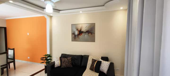 Casa Completa, Luxo, 3 Qtos, Ar Cond. Garagem - Taubaté
