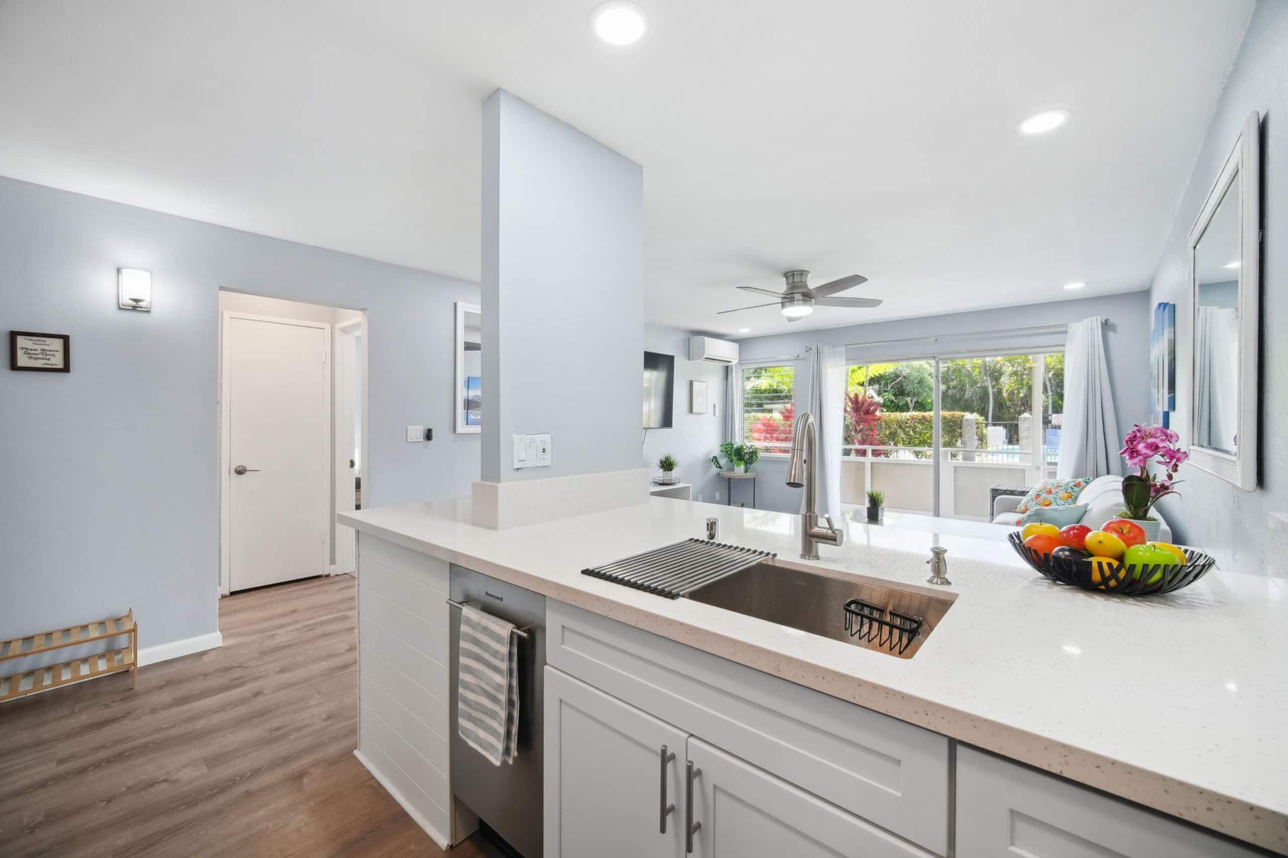 Fully remodeled condo in Kapa'a! - Photo 9