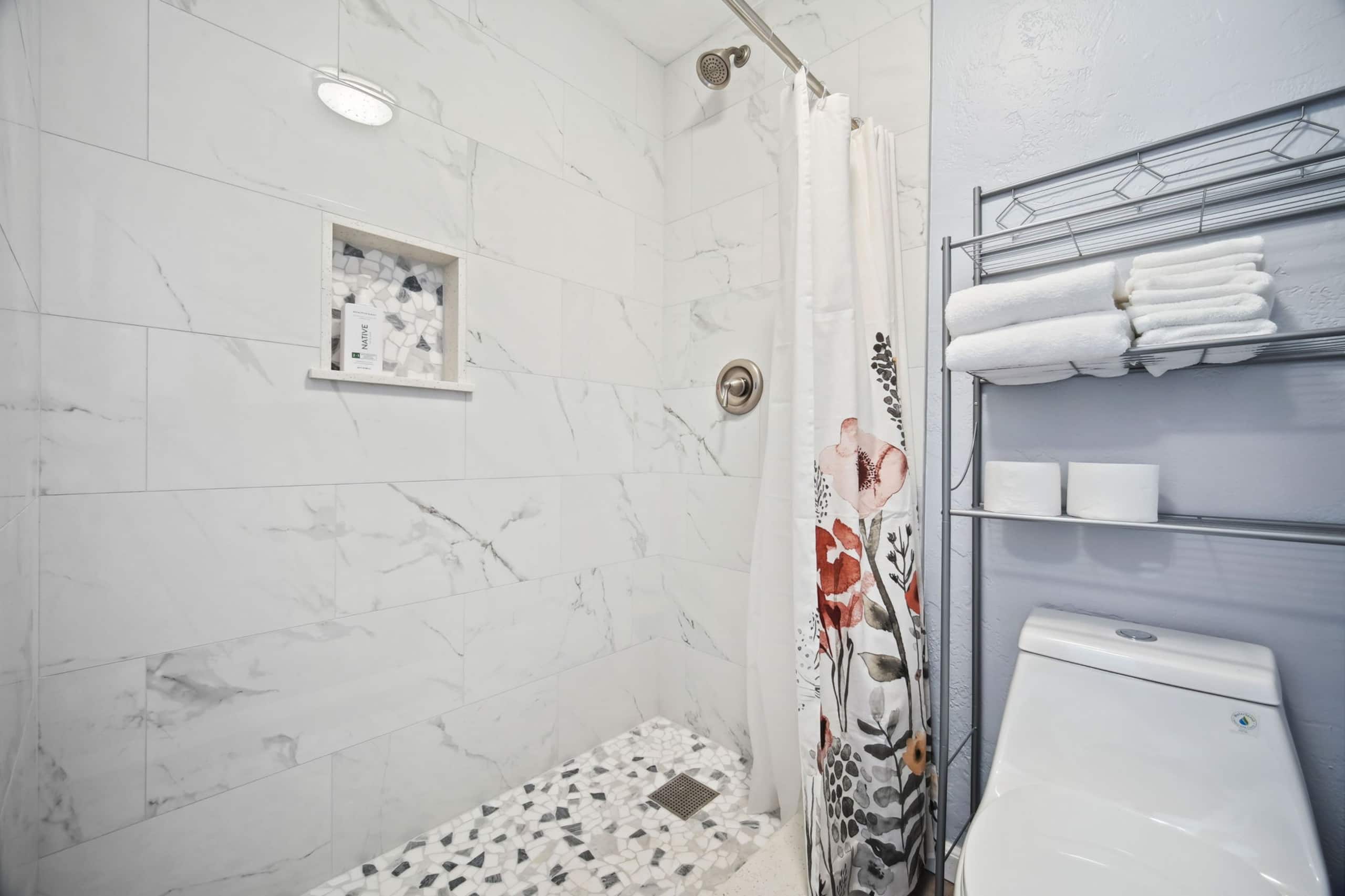 Fully remodeled condo in Kapa'a! - Photo 17