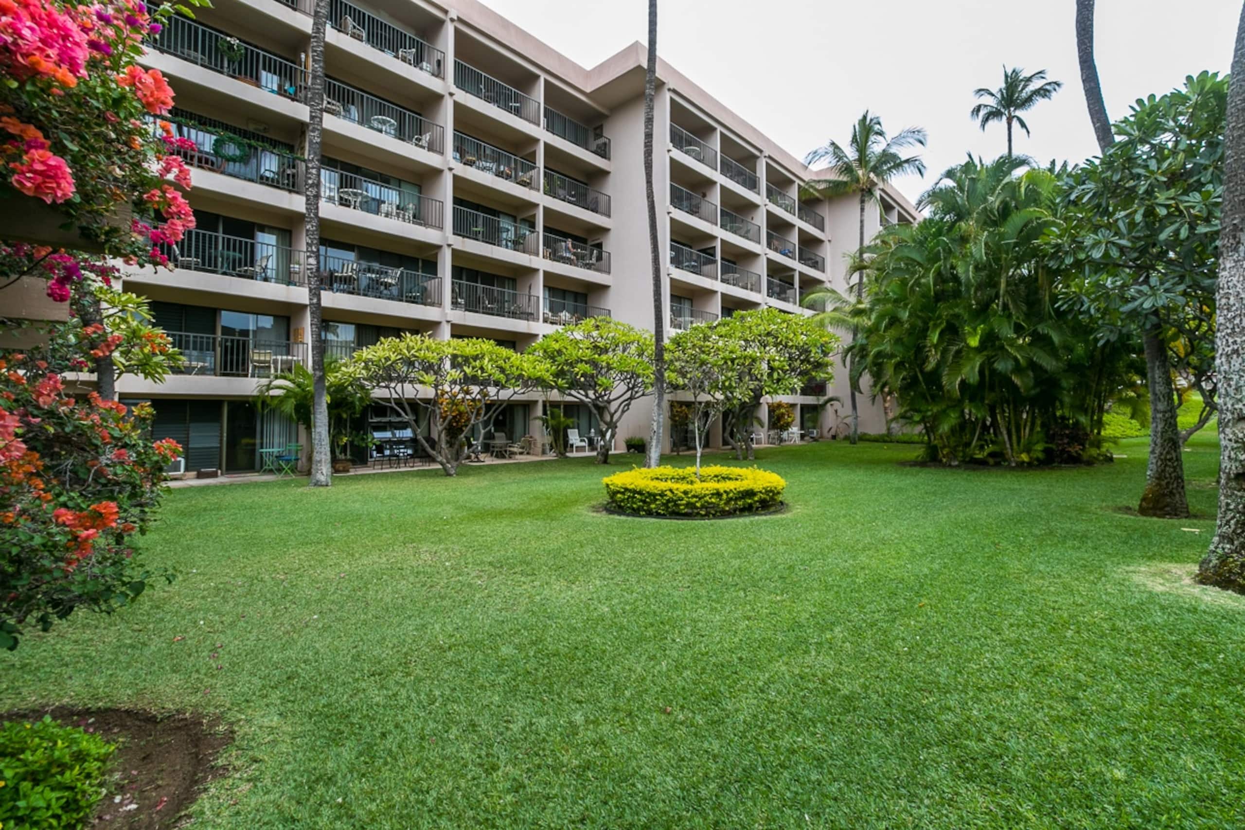 Condo in Kihei · ★4.75 · 2 bedrooms · 3 beds · 2 private baths - Image 31