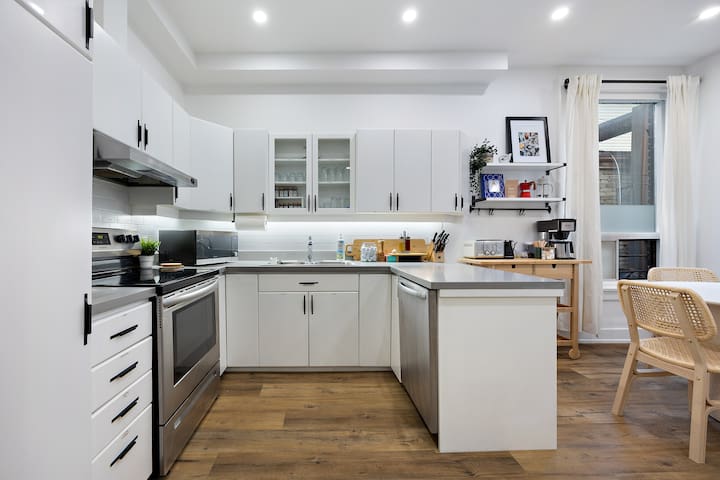 Designer Loft on Queen W | 10ft Ceilings, Parking gallery image 3