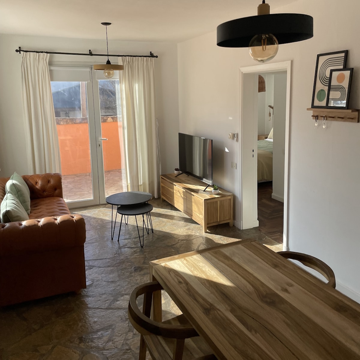 Popular Airbnb listing: Semi-Central - Garage and Grill - 2 Rooms in Partido De Tandil