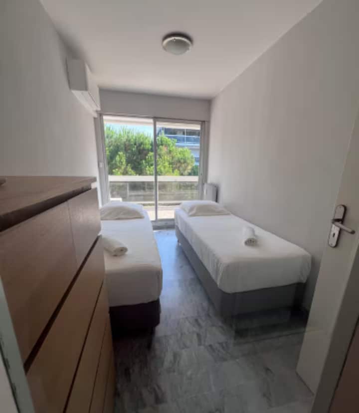 غرفة النوم 2