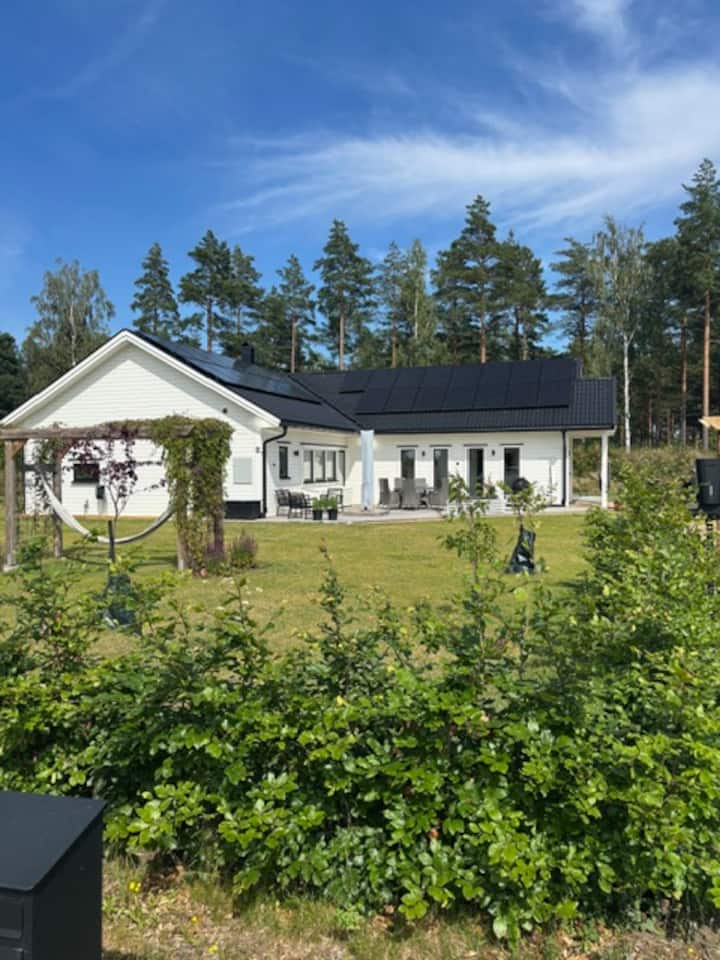 Nybyggt Hus Nära Badstrand - Västervik