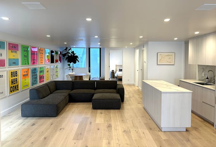 Modern Castro Victorian Stay