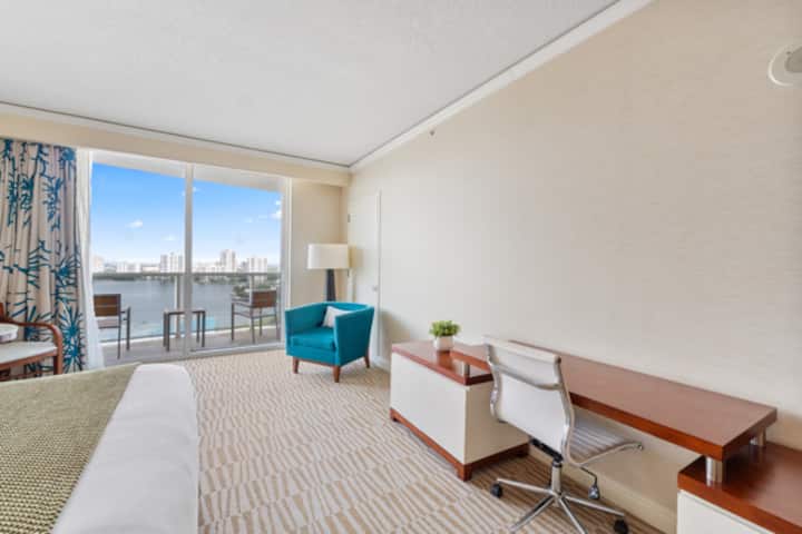 Lujoso Apartamento En Playa De Sunny Isles Beach - Sunny Isles Beach, FL