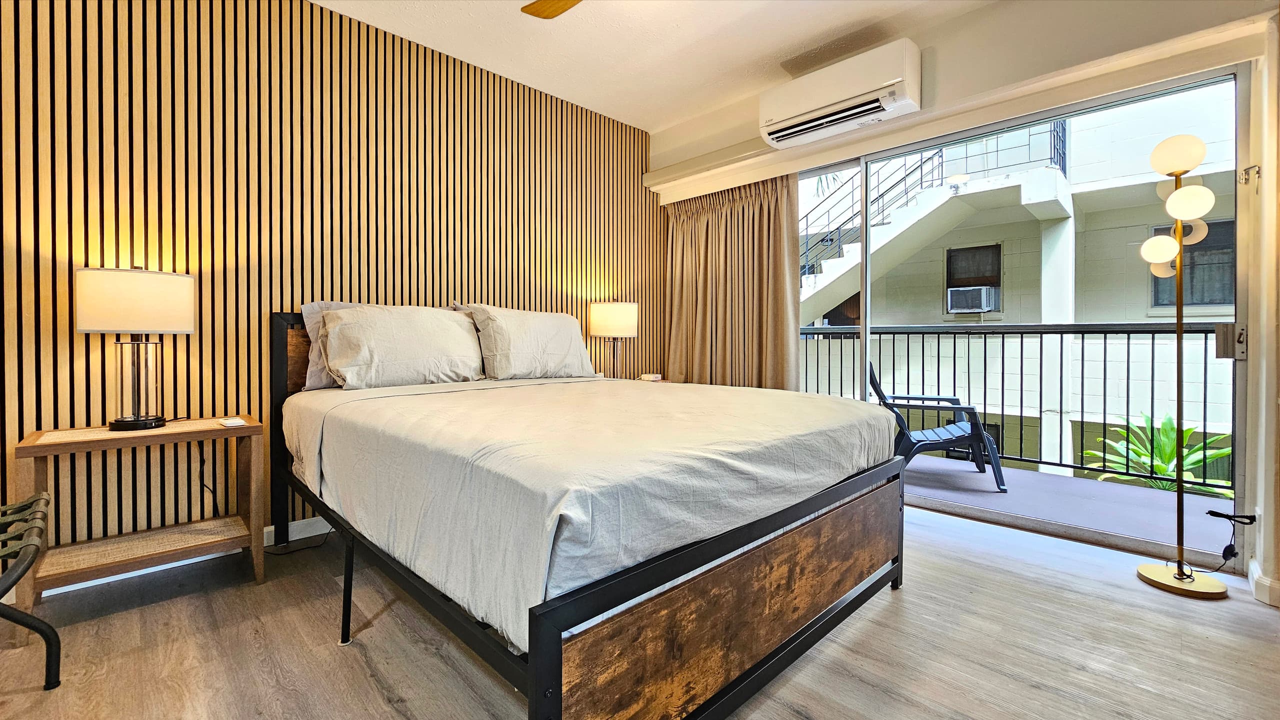2412 PE St 205 Queen Bed, Futon, Kitchen, Lanai - Photo 19