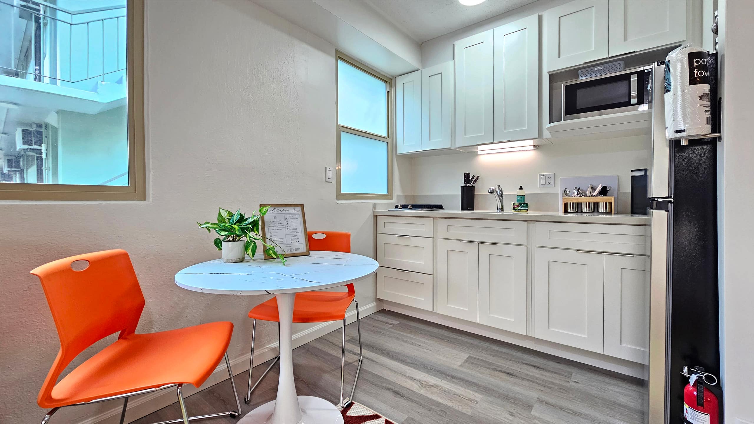 2412 PE St 205 Queen Bed, Futon, Kitchen, Lanai - Photo 6