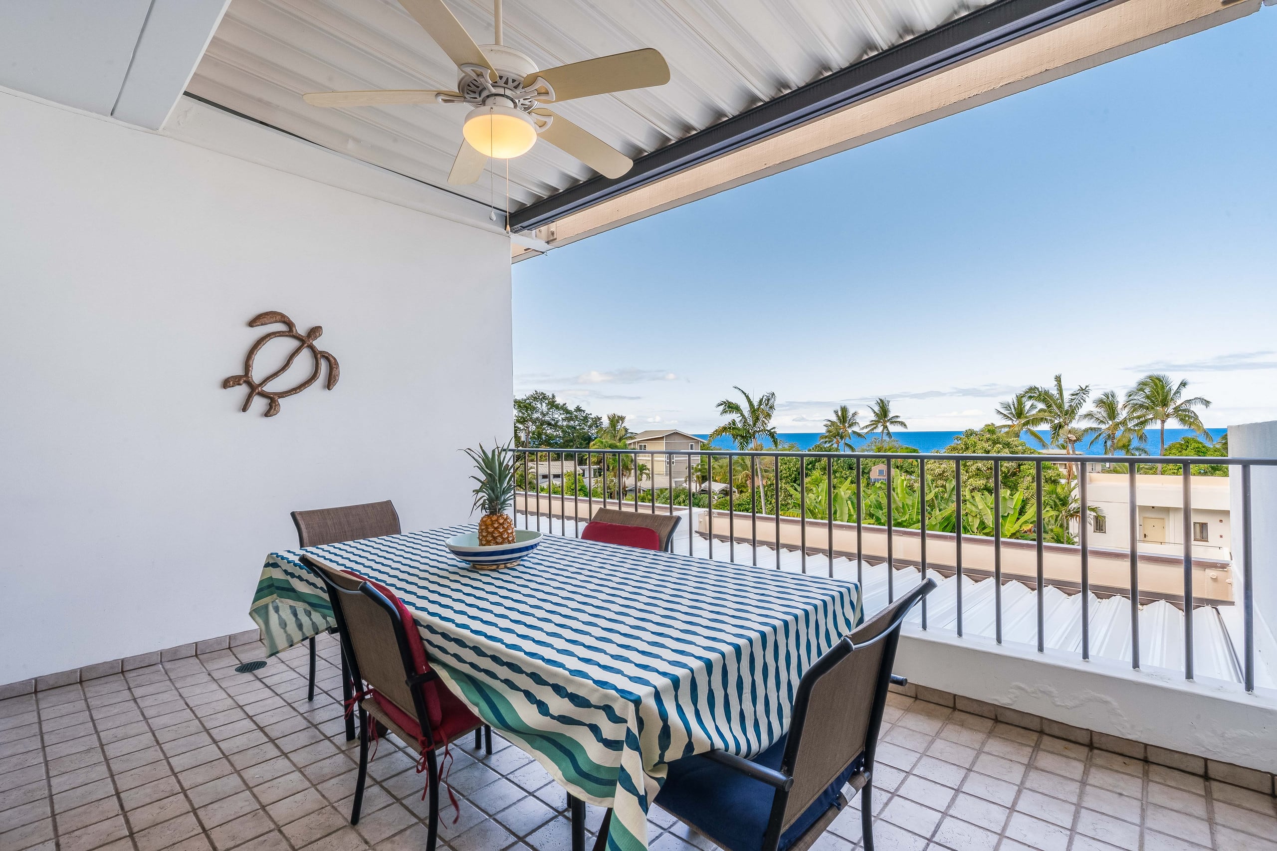 Condo in Kailua-Kona · ★4.79 · 2 bedrooms · 2 beds · 2 baths - Image 19
