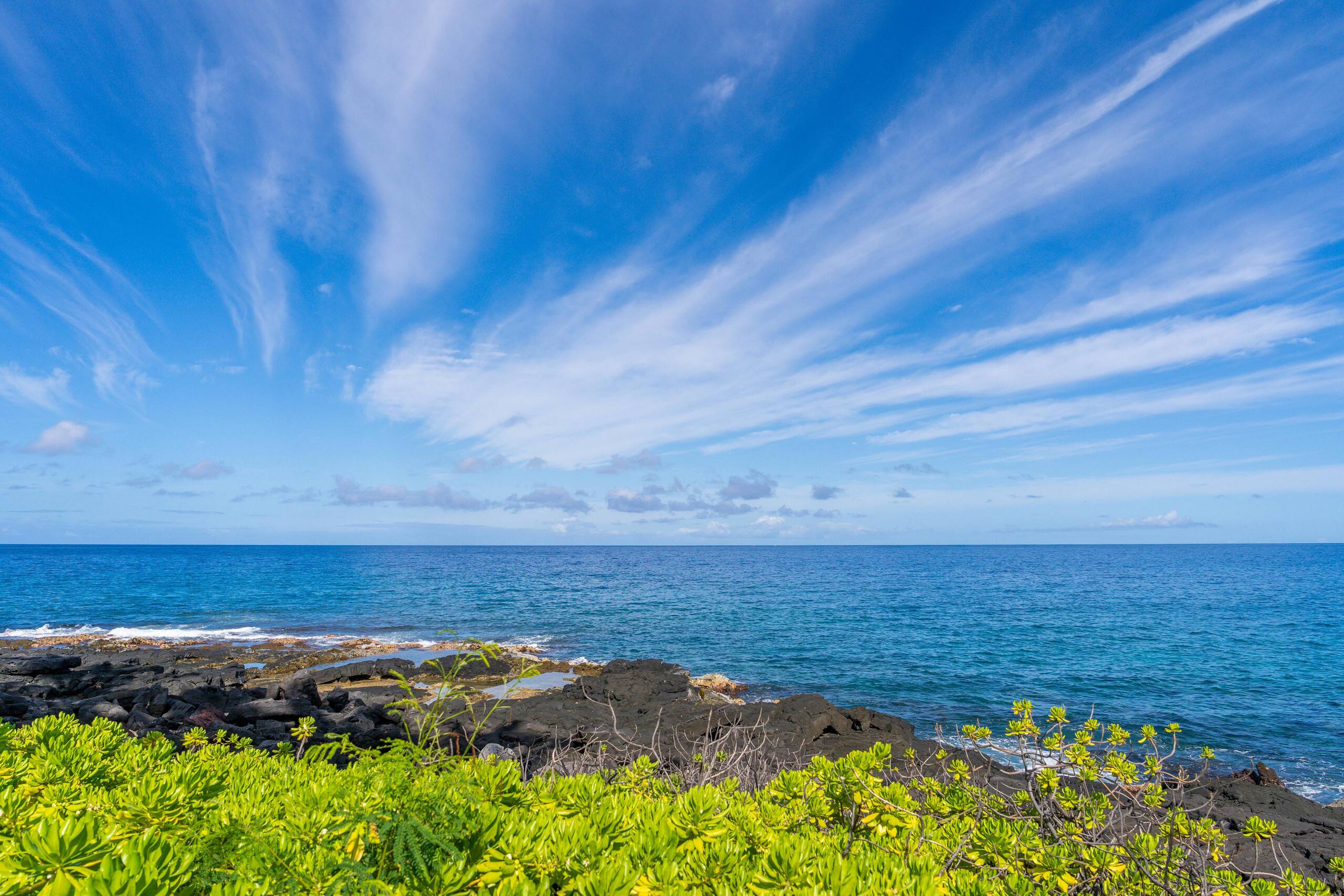 Condo in Kailua-Kona · ★4.79 · 2 bedrooms · 2 beds · 2 baths - Image 21