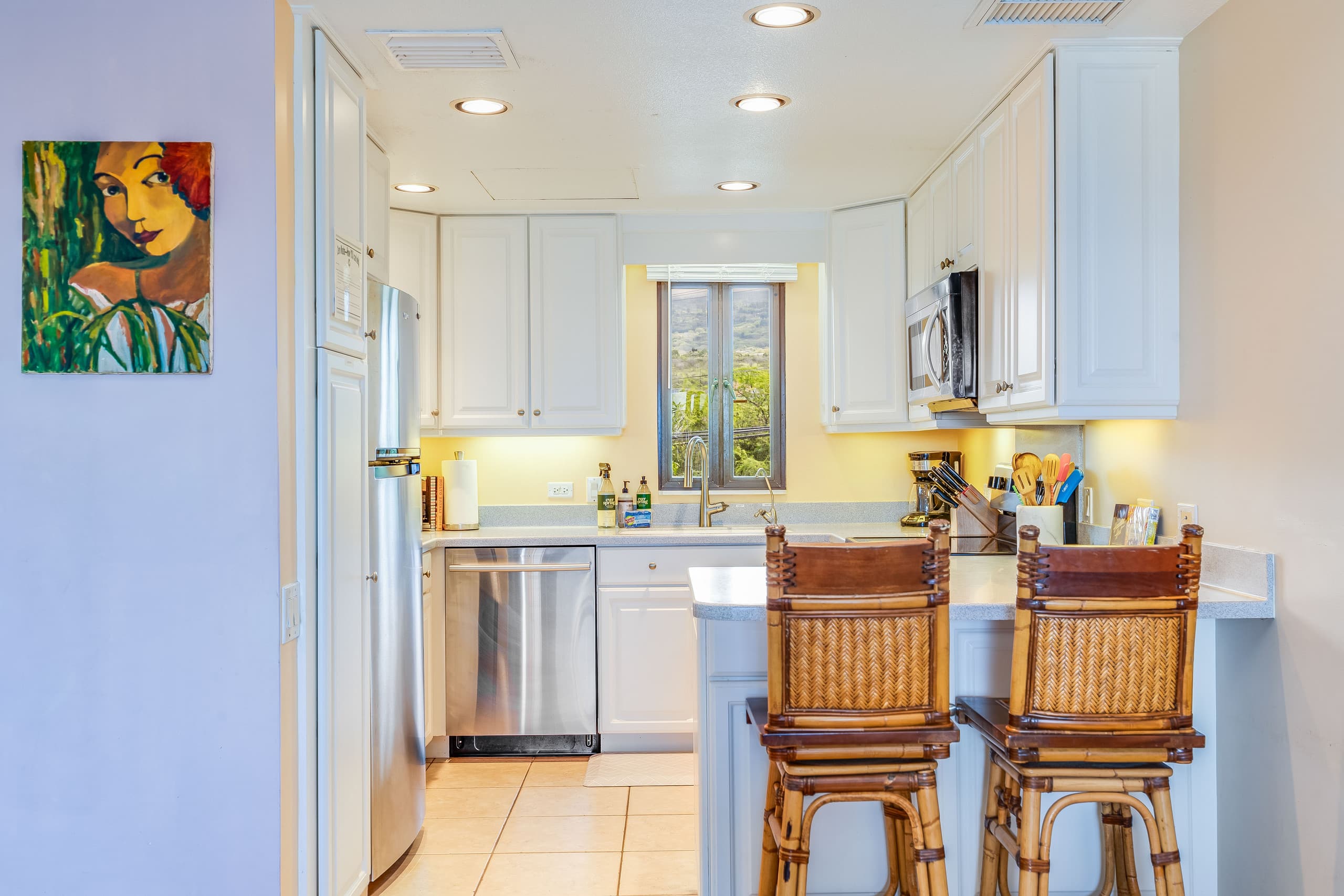Condo in Kailua-Kona · ★4.79 · 2 bedrooms · 2 beds · 2 baths - Image 5