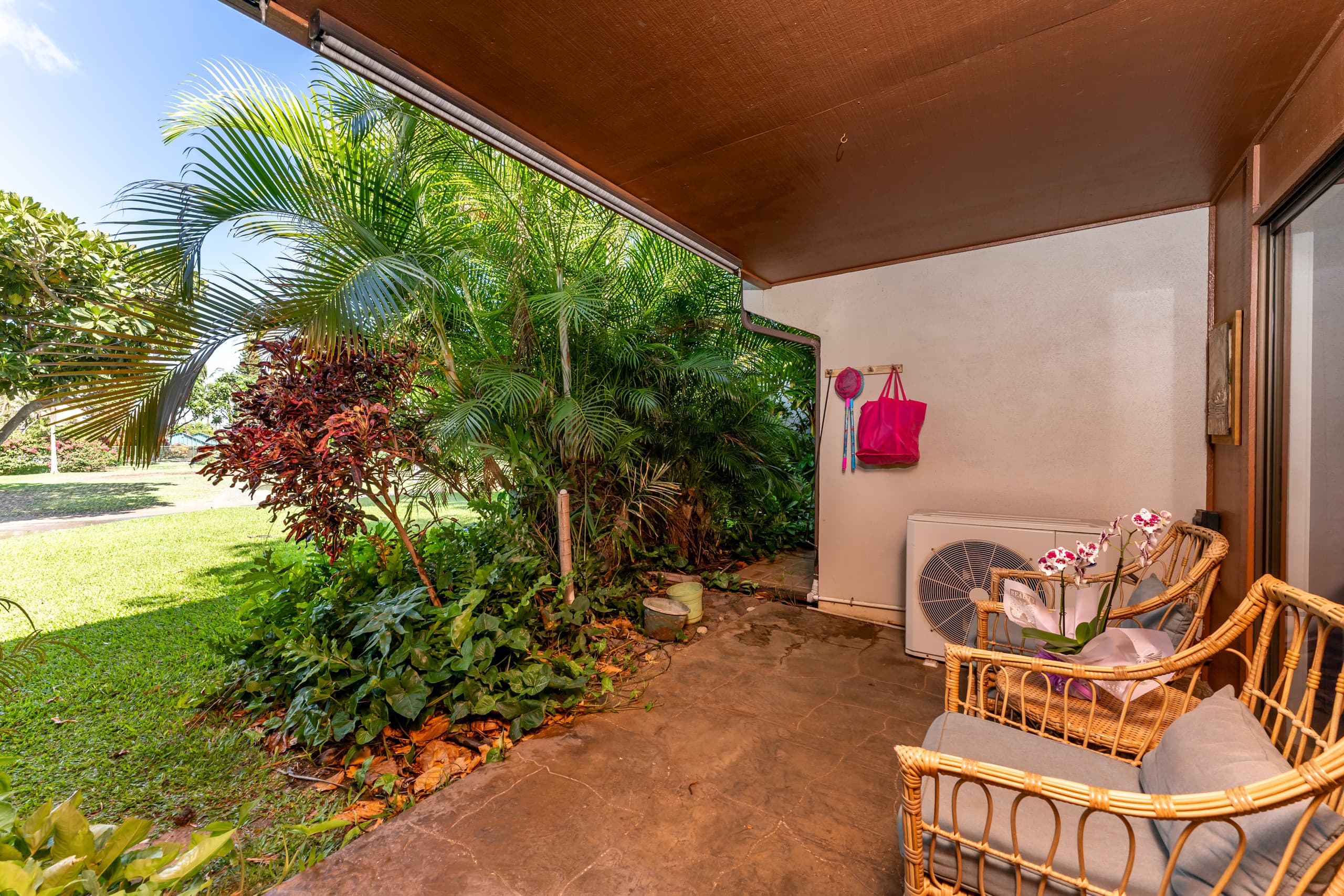Summer Maui Modern Cute Chic Beach Retreat-sleep 6 - Image 24