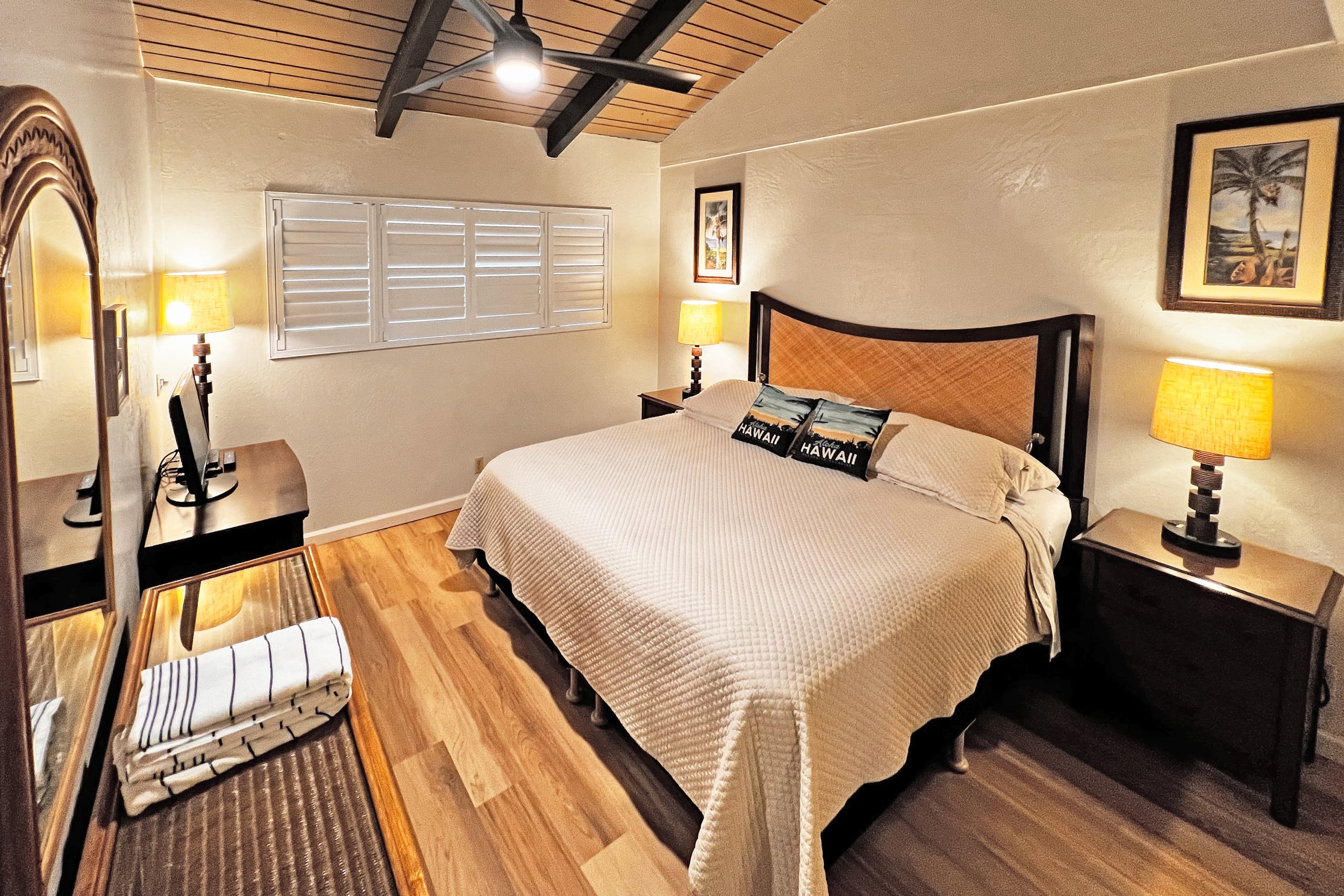 Condo in Kihei · ★4.86 · 1 bedroom · 2 beds · 1 private bath - Image 12