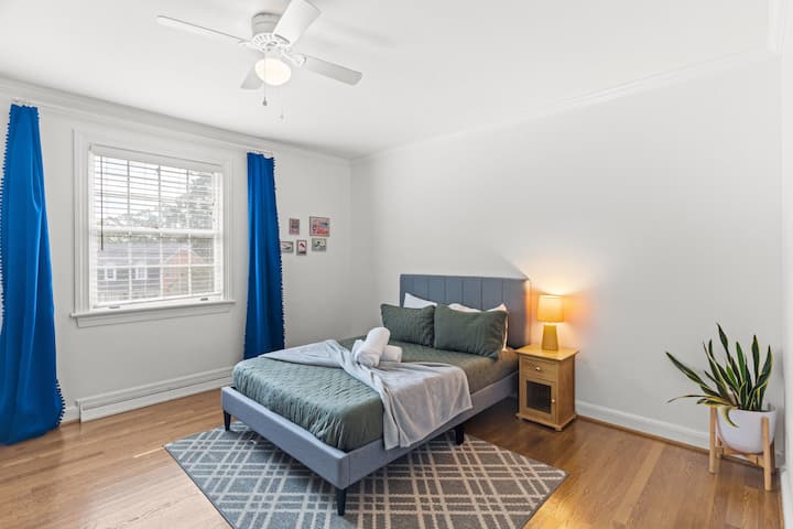 חדר שינה 3. מיטה מלאה.