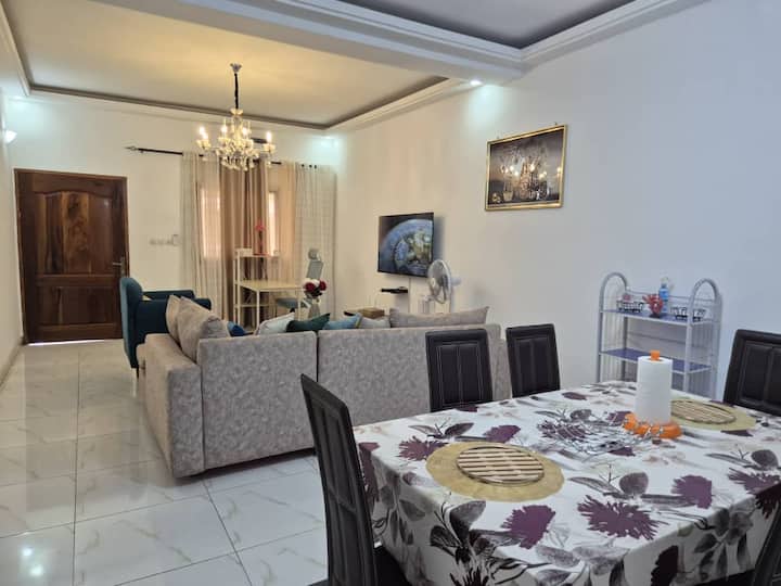 Bel Appartement 2 Ch, Wi-fi, 2 Balcons - Côte d'Ivoire