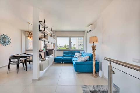 Villa With Terrace Sea View