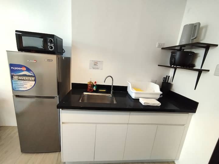 1708  Pool,gym,wi-fi+netflix Near Ayala & It Park - Cebu City