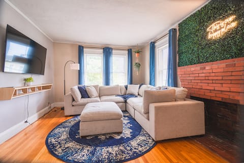 Boston 4BD/5 min walk to Train&Beach/10min-Airport