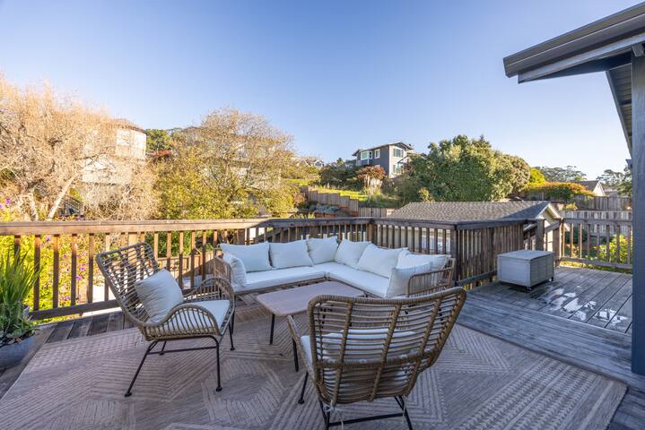 Coastal Retreat Near Harbor, Beaches, Restaurants gallery image 4