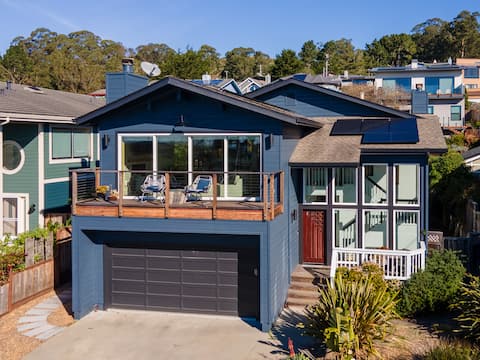 Coastal Retreat Near Harbor, Beaches, Restaurants