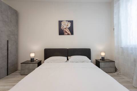 Mountain View Apartment