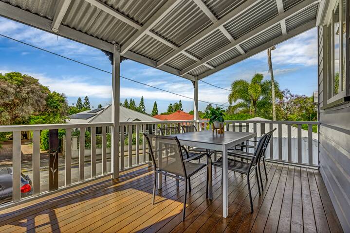 Gabba Central House, 3BR/2Bath Pets gallery image 5