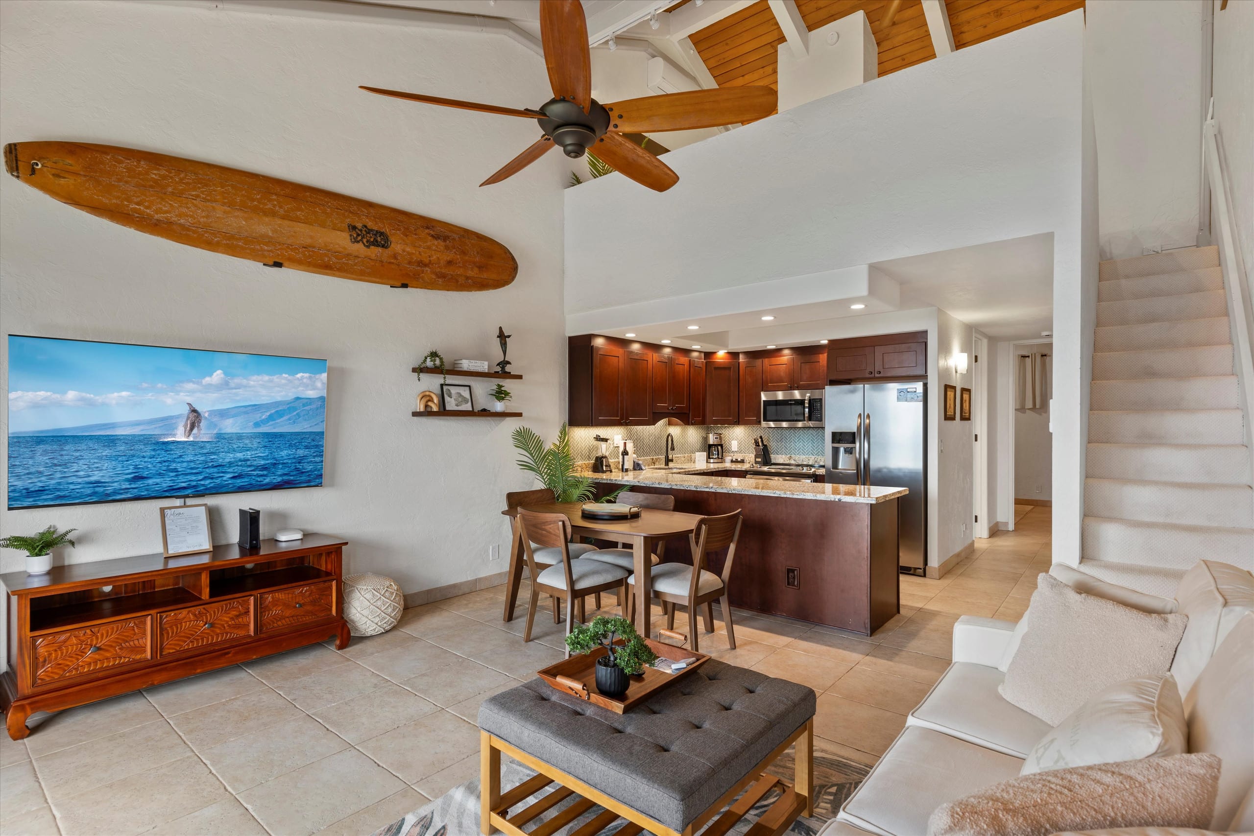 3 Bed Oceanfront Penthouse - Image 4