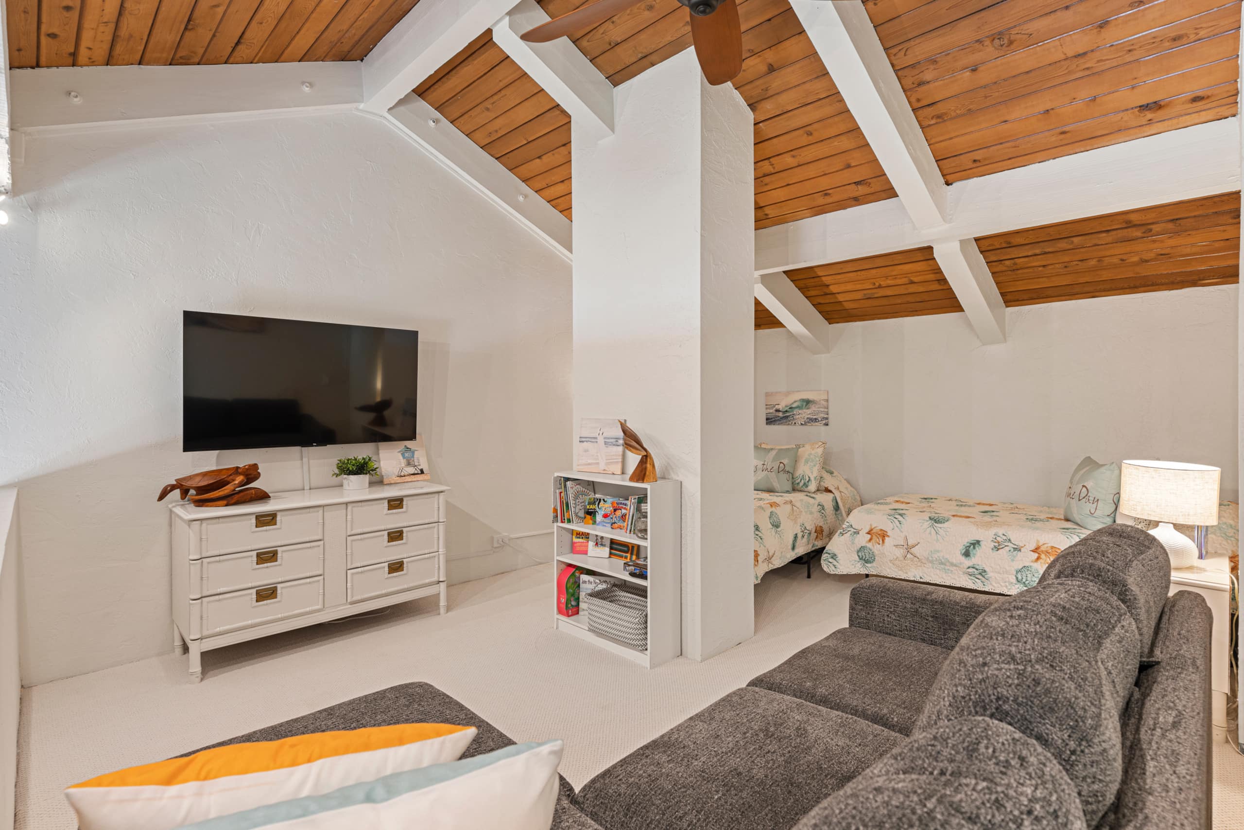 3 Bed Oceanfront Penthouse - Image 23