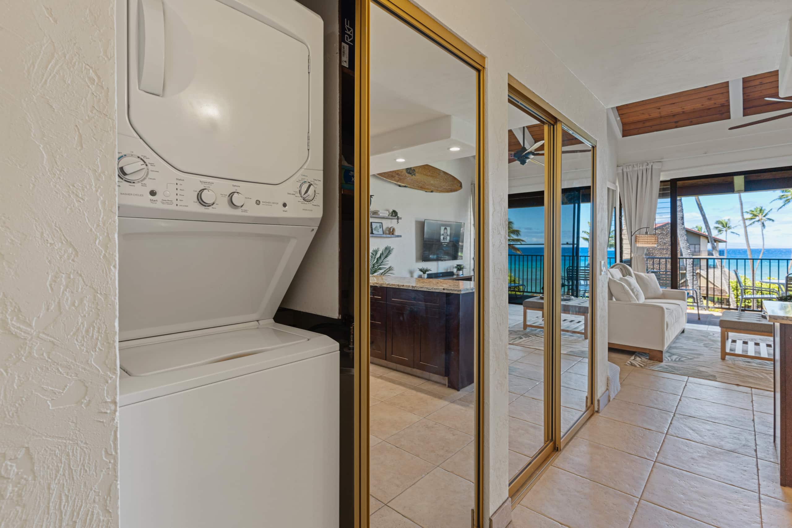 3 Bed Oceanfront Penthouse - Image 21