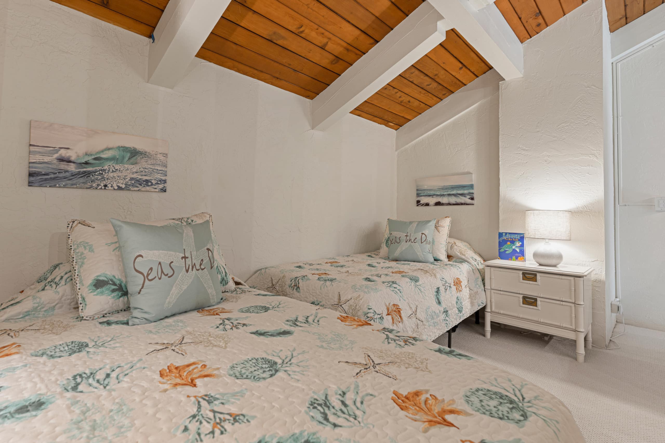 3 Bed Oceanfront Penthouse - Image 13