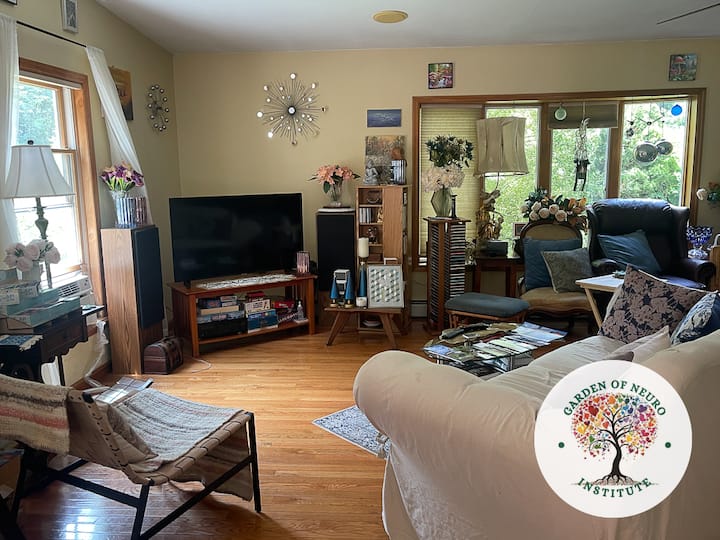 Classy Canvas Furnished Yurt - Hyde Park, NY