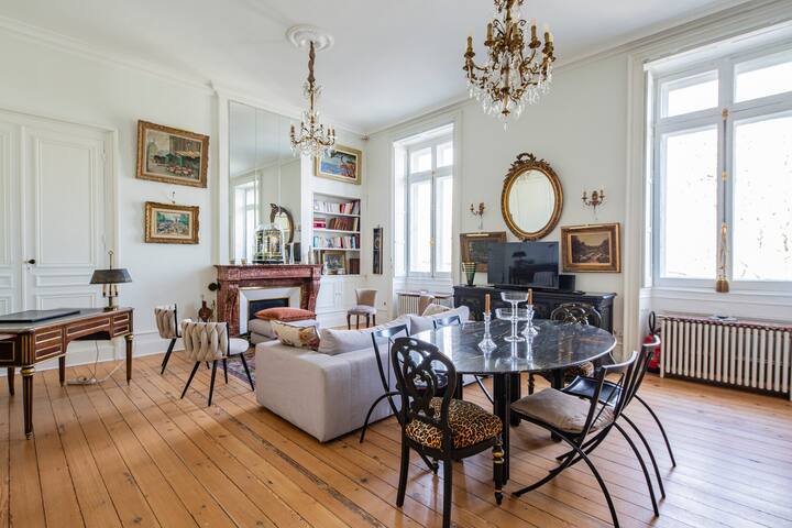 Élégance et Luxe au Cœur de Bordeaux/Quinconces