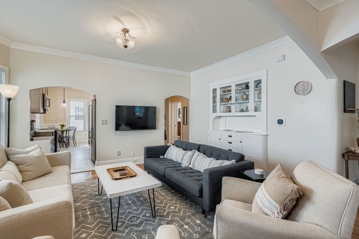 Successful Airbnb property: Bungalow in Downtown Golden, CO in Golden