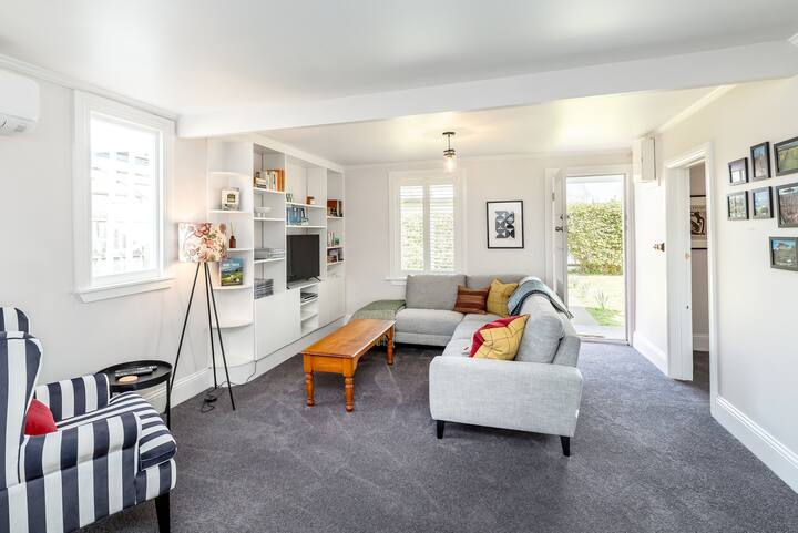 Cologne Cottage - Martinborough