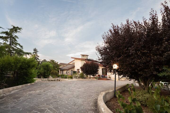 Villa isabella con parcheggio e wifi gallery image 3